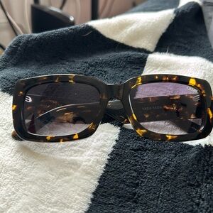 QUAY YADA YADA tortoise shell sunglasses